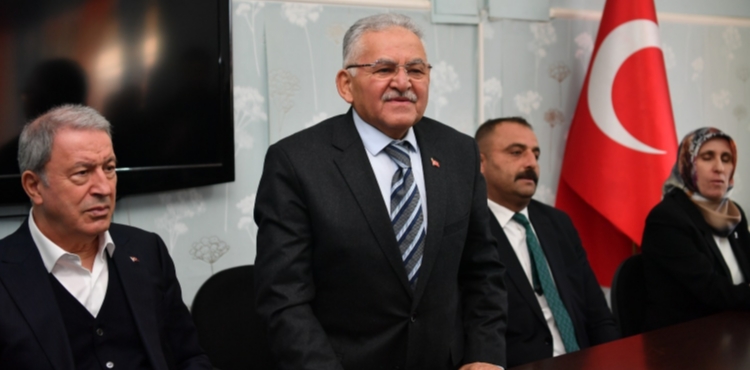 BA�KAN B�Y�KKILIǒTAN SARIO�LAN VE AKKI�LA�DA �RAMAZAN-I �ER�F� Z�YARETLER�