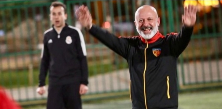 KOCAS�NAN BELED�YE SPOR KAYSER� �AMP�YONU OLDU!