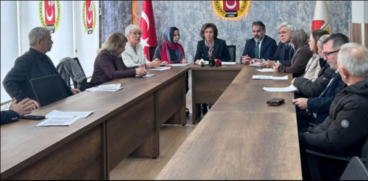 Kayseri Kent Konseyi Kad�n �al��ma Grubu�ndan bireysel silahlanmaya kar�� �a�r�