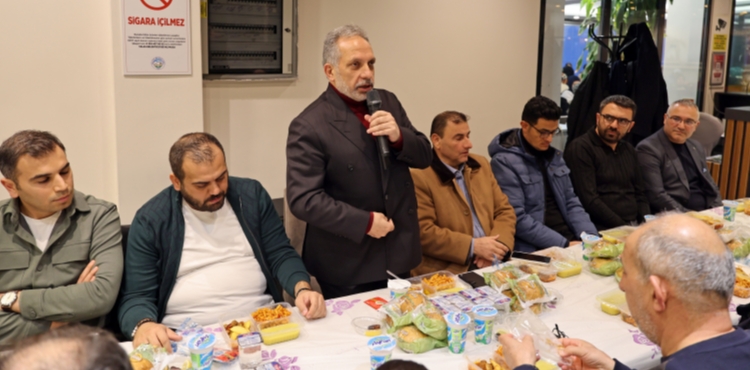 BAŞKAN YALÇIN GÖNÜL SOFRASINDA VATANDAŞLARLA İFTAR AÇTI