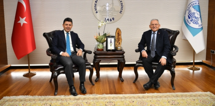 BA�KAN B�Y�KKILI�, BAKAN YARDIMCISI POYRAZ VE GENEL M�D�R EY�G�N�� KONUK ETT�