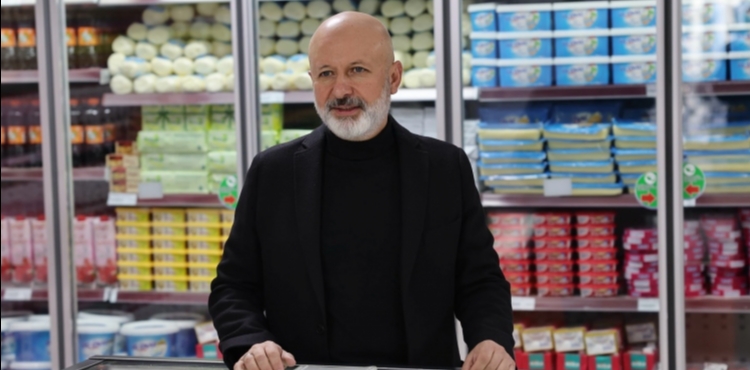 T�RK�YE�YE �RNEK OLAN H�ZMET, Y�ZLER� G�LD�RMEYE DEVAM ED�YOR