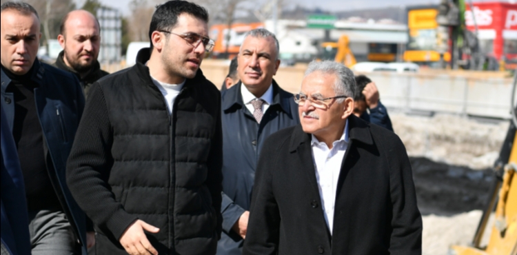 BA�KAN B�Y�KKILI�, 300 M�LYON TL�L�K KATLI KAV�AK PROJESݒN� YER�NDE �NCELED�