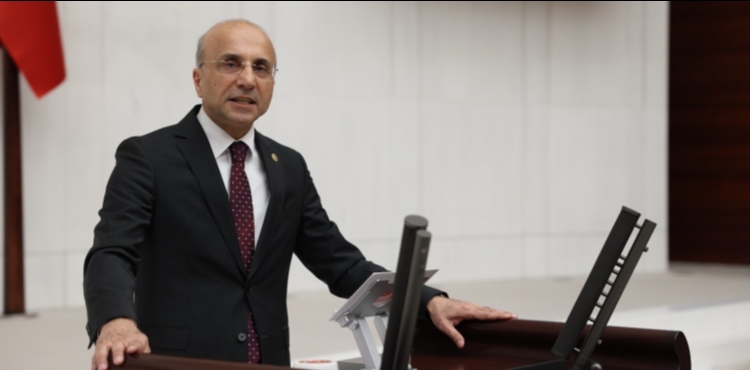 Emekli ikramiye bekliyor, iktidar bedelli askerlikten fon ar�yor