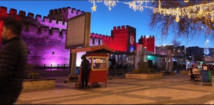 B�Y�K�EH�R�DEN �EHRE MANEV� ATMOSFER: HUNAT�TA 'RAMAZAN' I�ILTISI