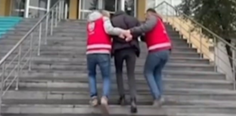 Kayseri'de aranan 2 h�k�ml� yakaland� 