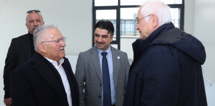 T�RK�YE ALZHE�MER DERNE�ݒNDEN ��ZEL� Z�YARET: B�Y�KKILI�, ALZHE�MER G�ND�Z YA�AM MERKEZݒNDE HEYET� A�IRLADI