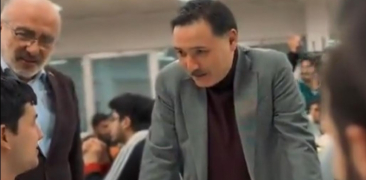 Vali G�kmen �i�ek, sahurda ��rencilerle bir araya geldi