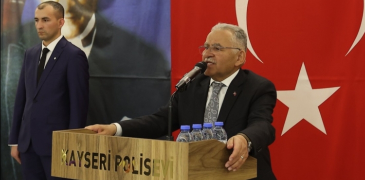 B�Y�KKILI�, �EH�T A�LELER�, GAZ�LER VE GAZ� A�LELER� �LE �FTAR SOFRASINDA B�R ARAYA GELD�