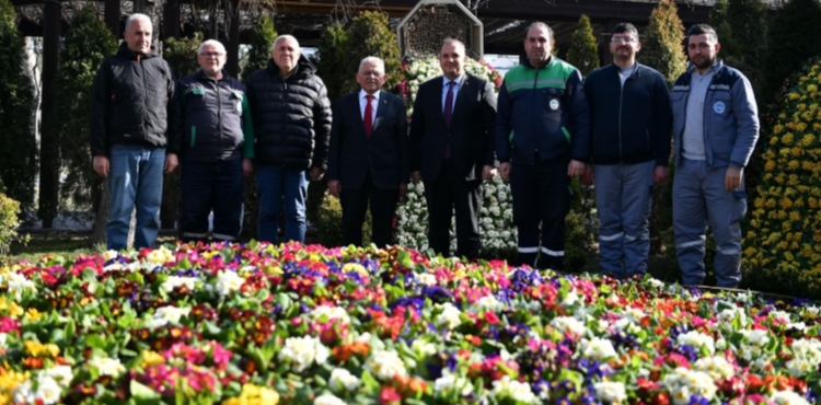 BA�KAN B�Y�KKILI�: ��EHRE BAHAR GEL�YOR�