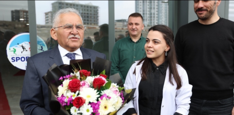 BA�KAN B�Y�KKILIǒTAN G�N BOYU YO�UN PROGRAM