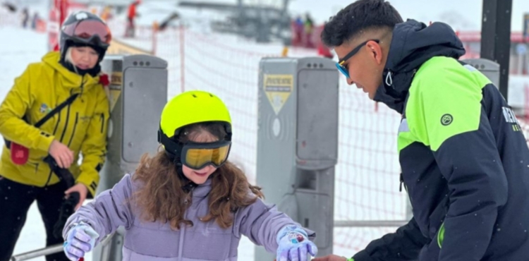 ERC�YES A.�. BAYRAM SEV�NC�N� P�STLERE TA�IDI: KAYAK TUTKUNLARINA BAYRAM �EKER� �KRAM ED�LD�