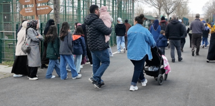 B�Y�K�EH�R��N HAYVANAT BAH�ES� BAYRAMDA DOLDU TA�TI