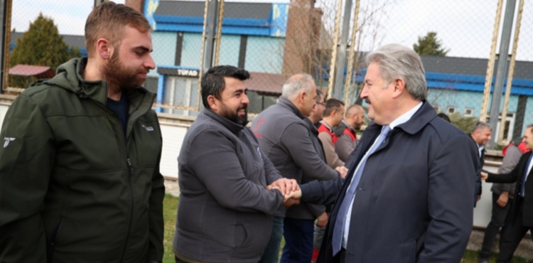 BA�KAN PALANCIO�LU, G�NE MESA� ARKADA�LARIYLA BAYRAMLA�ARAK BA�LADI