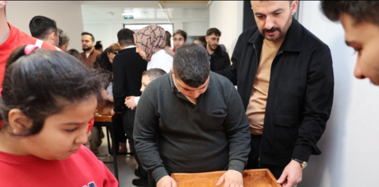 B�Y�K�EH�R�DEN 150 ��RENC�YLE DOWN SENDROMLULAR G�NܒNDE ANLAMLI BULU�MA