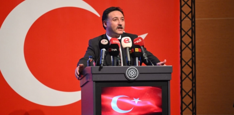 Vali G�kmen �i�ek: Memleketi ve milleti i�in m�cadele eden bir �ehiriz