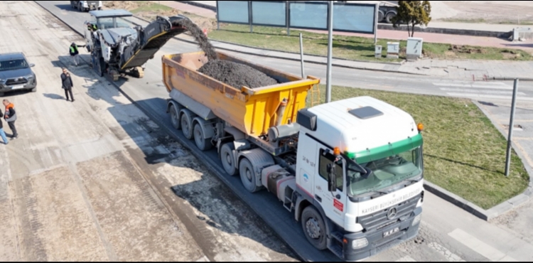 B�Y�K�EH�R�DEN KARTAL KAV�A�I�NIN D�RT B�R K��ES�NDE HUMMALI �ALI�MA