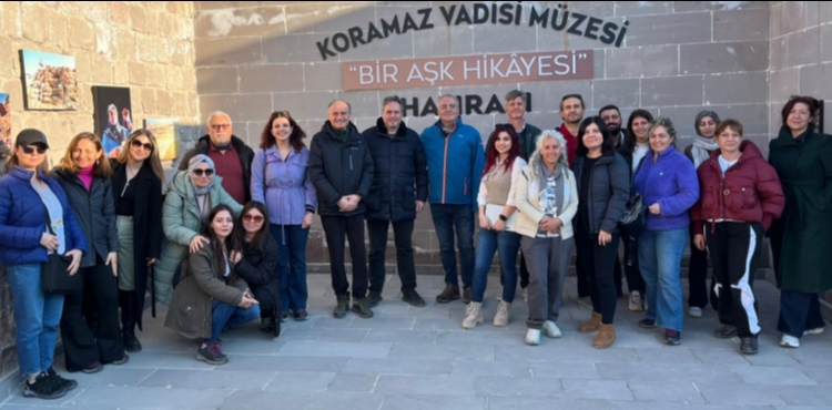 KAYSER� B�Y�K�EH�R�DEN TUR�ZM ATA�I: NEV�EH�RL� REHBERLER �EHR� YER�NDE KE�FETT�