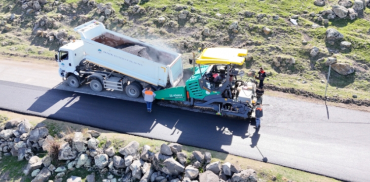 H�RMET�ݒDE �B�Y�K�EH�R� DOKUNU�U: SICAK ASFALT, �EVRE TEM�ZL��� VE YE��L ALAN ATA�I