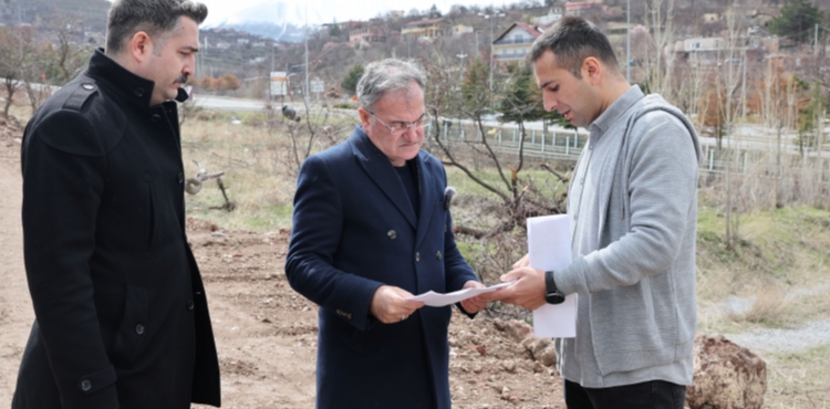 BA�KAN �ZDO�AN: 