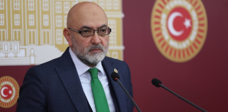 Kayseri�ye yap�lanlar bir toplant�ya s��mad�. 