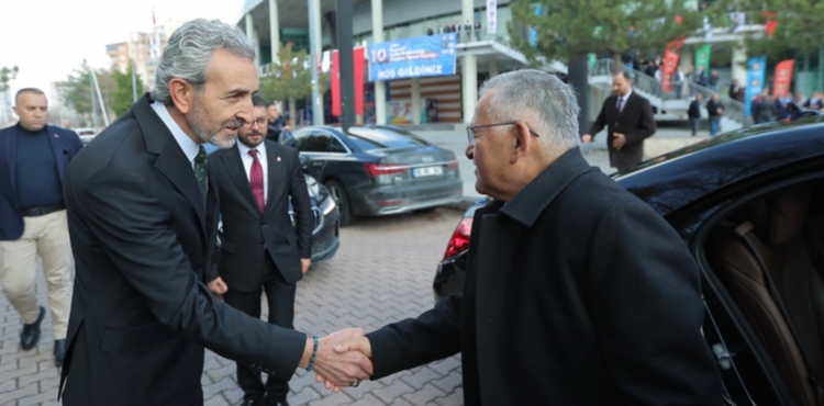 Hizmet-�� Sendikas� Kayseri �ubesi�nde 10. Ola�an Genel Kurul Yap�ld�