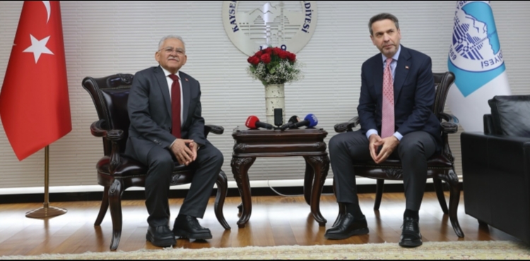 BAKAN BAYRAKTAR�DAN BA�KAN B�Y�KKILIǒA: �KAYSER�, T�RK�YE�N�N G�ZBEBE�ݔ