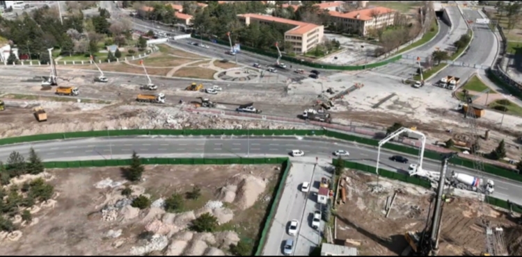 B�Y�K�EH�R�DE PAZAR G�N� DE DURMAK YOK: KARTAL KATLI KAV�A�I�NDA HUMMALI �ALI�MA