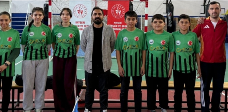 Tomarza�da masa tenisi ve dart turnuvalar� tamamland�