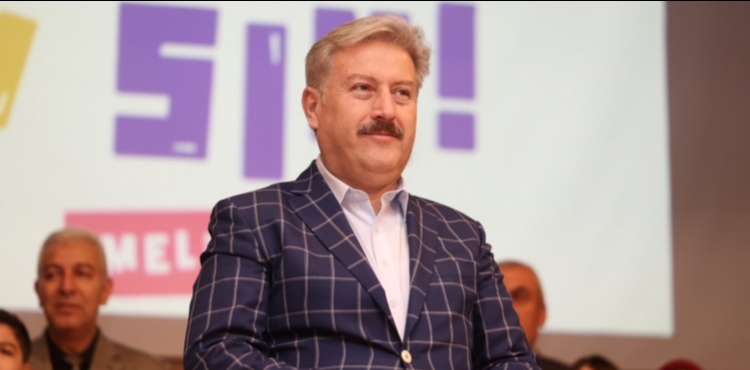 �SEN YAPARSIN MEL�KGAZݔDE BA�ARILI OLAN K���K M�Z�SYENLER �D�LLER�N� ALDI