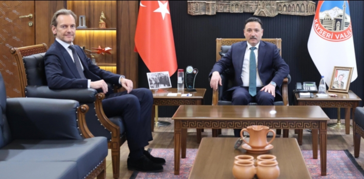 Bel�ika�n�n Ankara B�y�kel�isi Velde�den Vali �i�ek�e ziyaret