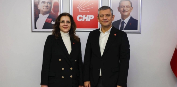 CHP �l Ba�kan� �zer�in istifas� kabul edildi