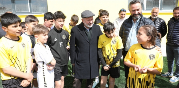 KOCAS�NAN�DA VAL� MUAMMER G�LER STADI BA�TAN SONA YEN�LEN�YOR