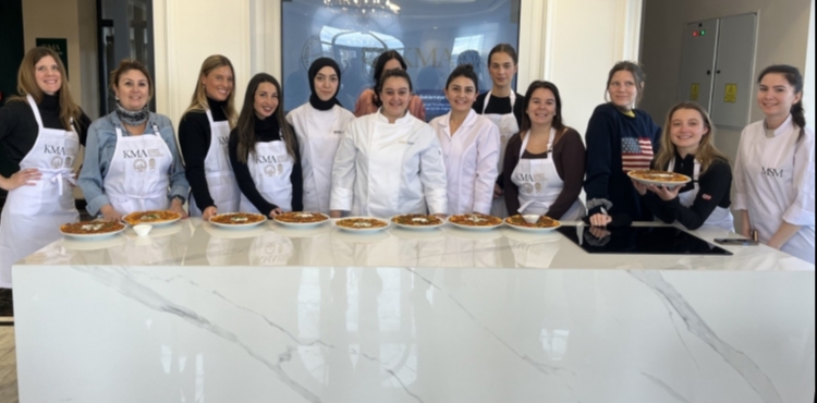 FRANSIZ INFLUENCER�IN ERC�YES VE KAYSER� TANITIMINA B�Y�K �LG�