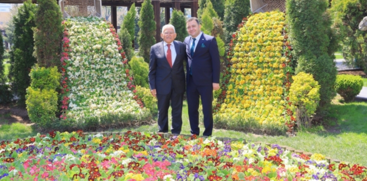 BA�KAN B�Y�KKILI�, KAYSER� OSB Y�NET�M�N� KONUK ETT�