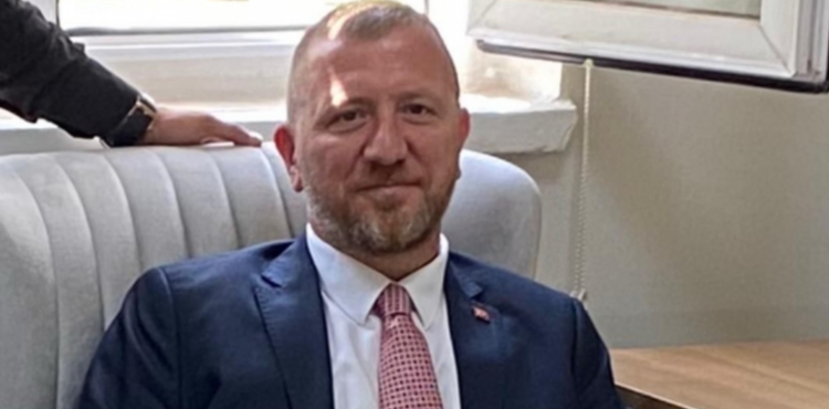 Deniz �a�an ��ocuklar�m�z gelece�imizin en b�y�k teminat�d�r�