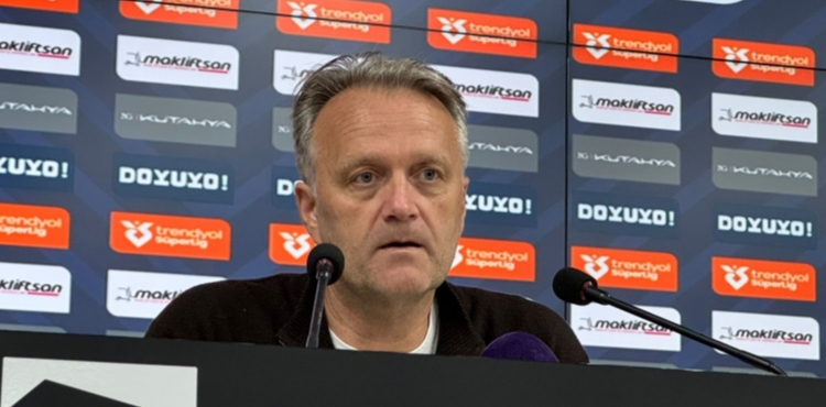 Kayserispor Teknik Direkt�r� Moe: Kaliteli ve �zg�venli bir oyun ortaya koyduk