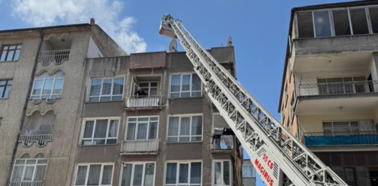 4 katl� binada ��kan yang�nda 1�i bebek 5 ki�i dumandan etkilendi