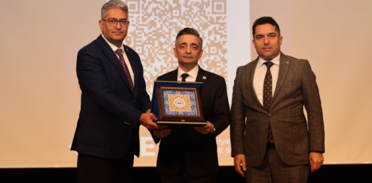 ERܒde �Zirve IEEE� D�zenlendi