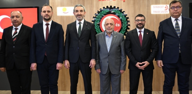 Yavuz Navruz�dan Genel Ba�kan Mahmut Arslan�a Ziyaret