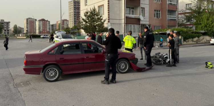 Otomobil ile motosiklet �arp��t�: 1 Yaral�