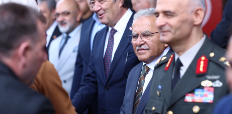 BA�KAN B�Y�KKILIǒTAN BAYRAM �NCES� G�N�L SEFERBERL���