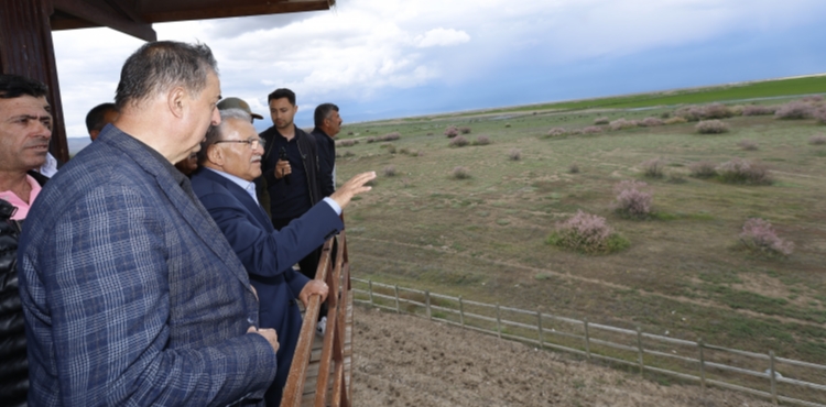 BA�KAN B�Y�KKILI�: �SULTAN SAZLI�I YEN�DEN CANLANDI�