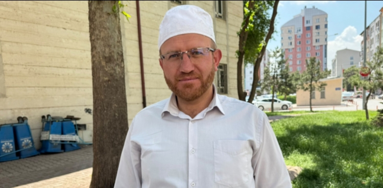 Kay�p Ayb�ke'nin Babas� Ya�ad�klar�n� Anlatt�: �i�ek Toplamaya ��km��, Yolunu Kaybetmi�