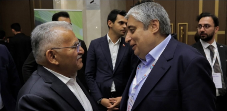 BA�KAN B�Y�KKILI�, 12. GEN� T�RK�YE FORUMU�NDA GEN�LERLE VE DEVLET PROTOKOL�YLE BULU�TU