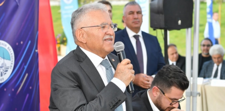 VATANDA� SORDU, BA�KAN B�Y�KKILI� CEVAPLADI: �H�ZMET YOLCULU�UMUZUN EN G��L� REHBER�: ORTAK AKIL�