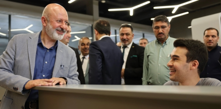 KAYSER�L� GEN�LER SINAN K�T�PHANELER�NDE GELECE�E HAZIRLANIYOR