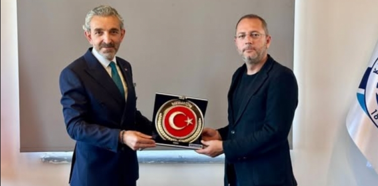 H�ZMET-�� Sendikas� Kayseri �ubesinden Erkan K�p�e Hay�rl� Olsun Ziyareti