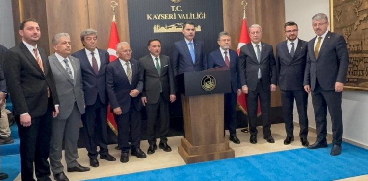 Bakan Kurum ve Yumakl��dan Vali �i�ek�e Ziyaret