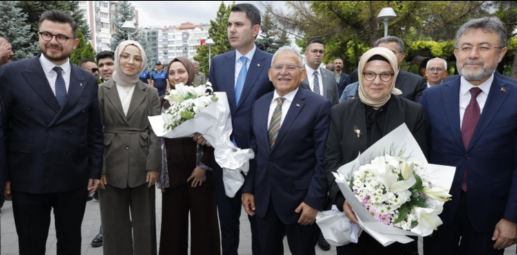 BA�KAN B�Y�KKILI�, BAKAN KURUM VE BAKAN YUMAKLI�YI A�IRLADI